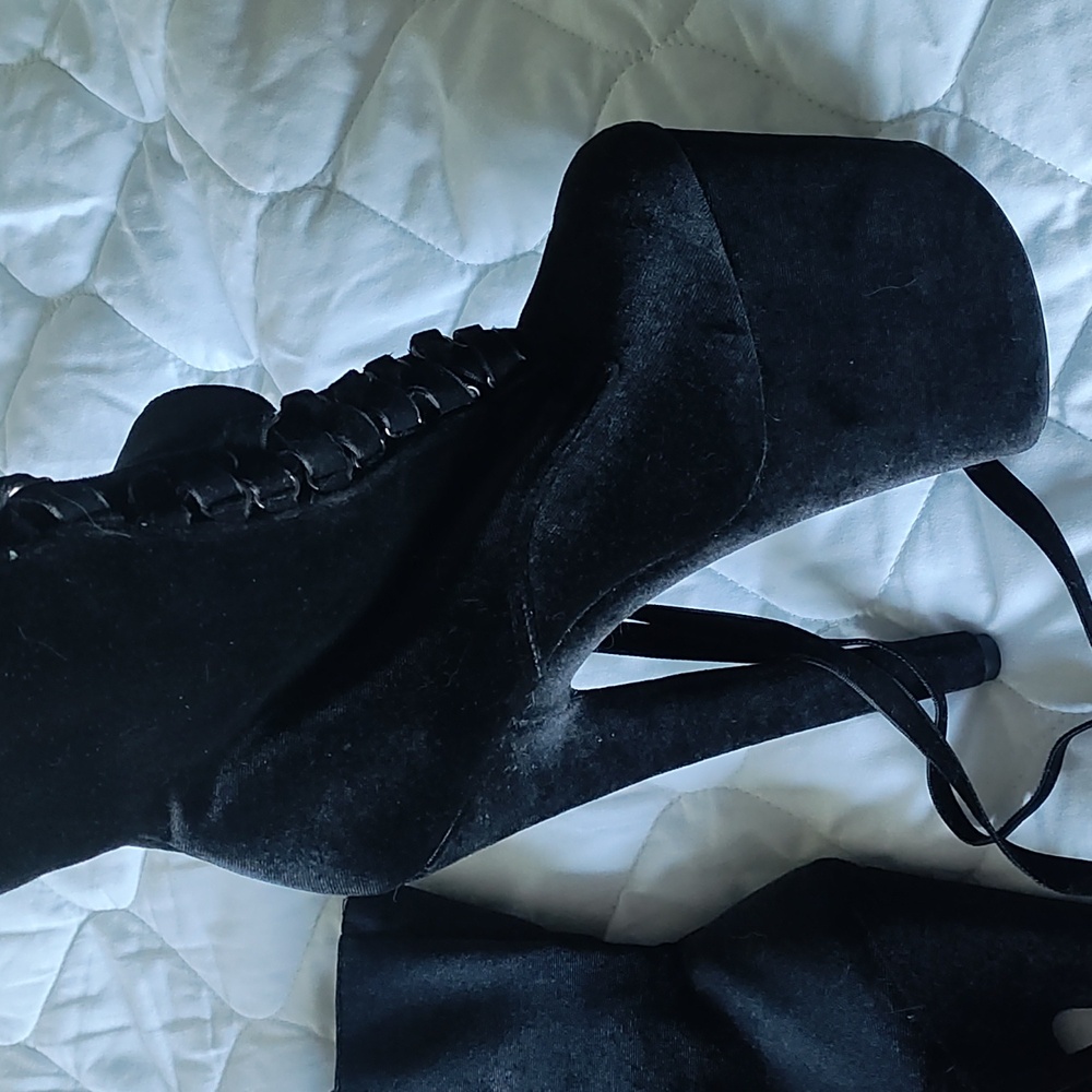 Velvet Babydoll Pleaser Boots - Picture 10 of 15